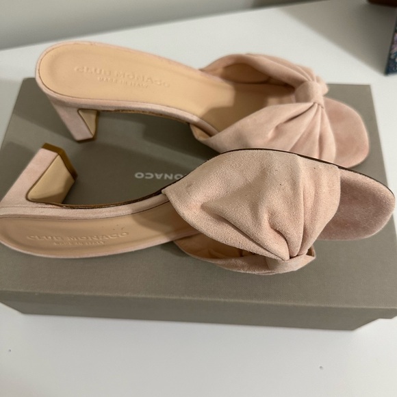 Club Monaco NEW Pink Suede Sandals - Picture 3 of 5